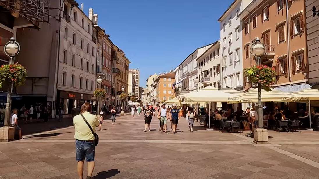 Fiume Croazia Via del Corso